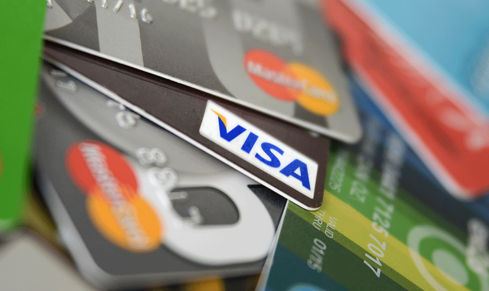 Visa v. Credit record. Visa everywhere.